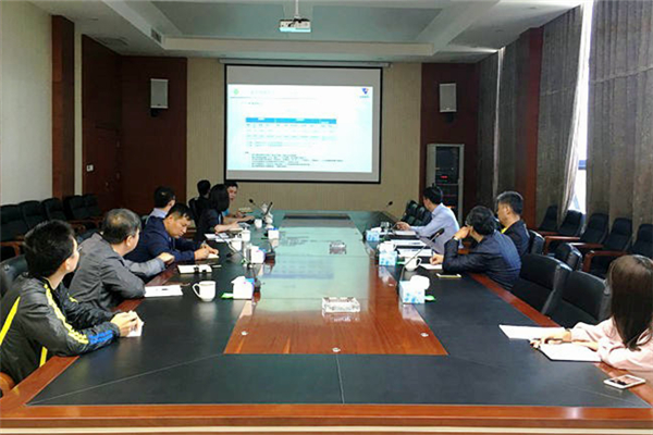 董事長(zhǎng)李學(xué)軍在公司農(nóng)林業(yè)務(wù)板塊發(fā)展規(guī)劃會(huì)上強(qiáng)調(diào):打破傳統(tǒng) 放眼未來(lái) 打造精品 堅(jiān)持走差異化產(chǎn)品道路