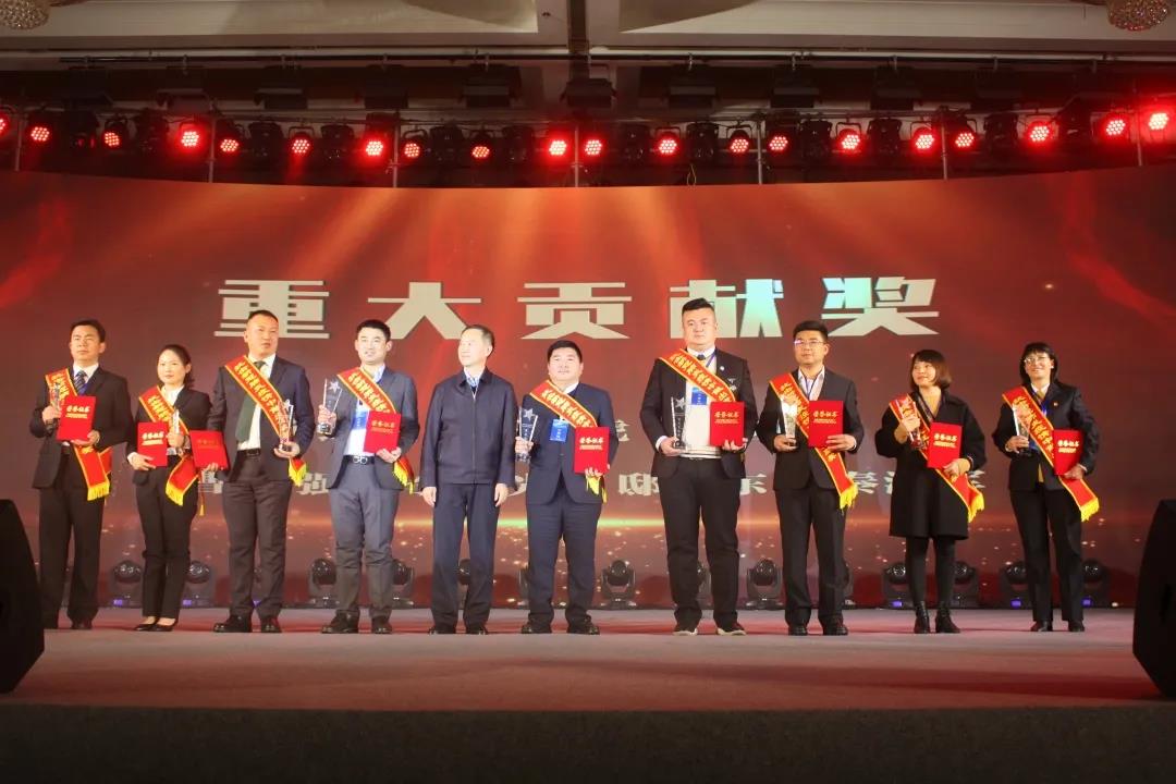 李亞光——抗擊新冠肺炎疫情“重大貢獻”獎！