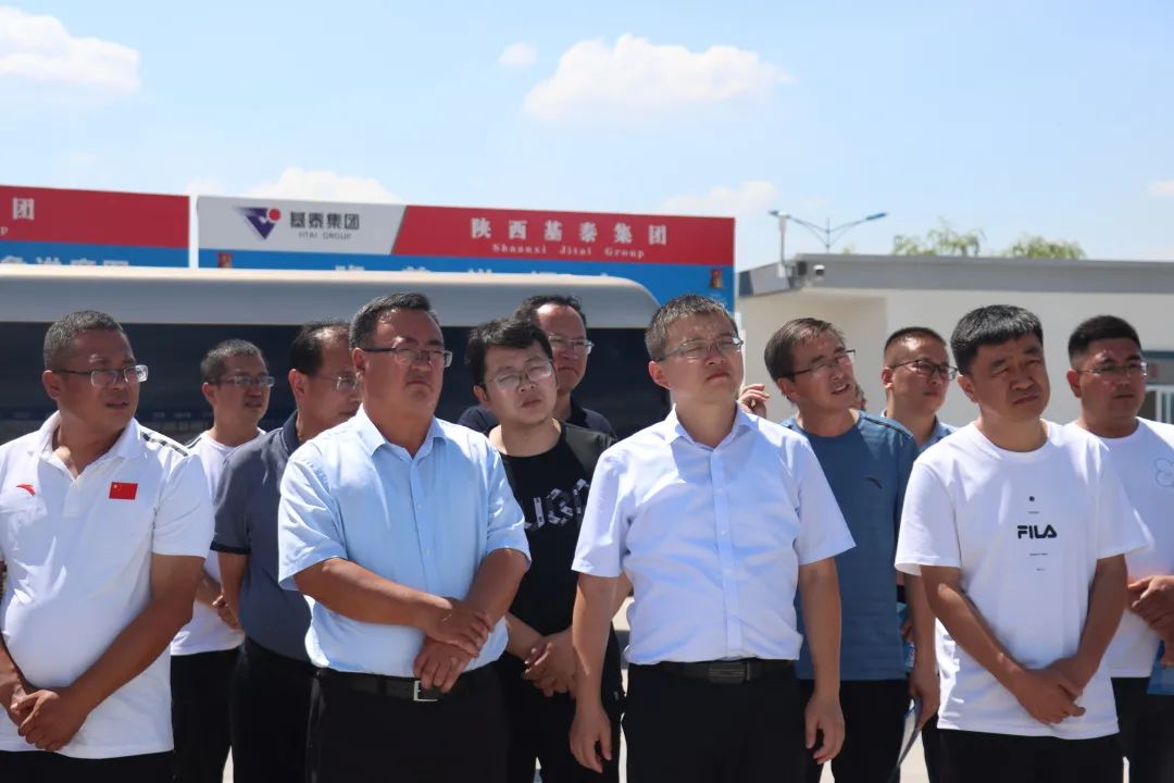 榆陽(yáng)區(qū)統(tǒng)一戰(zhàn)線代表人士觀摩體育小鎮(zhèn)高質(zhì)量發(fā)展成果