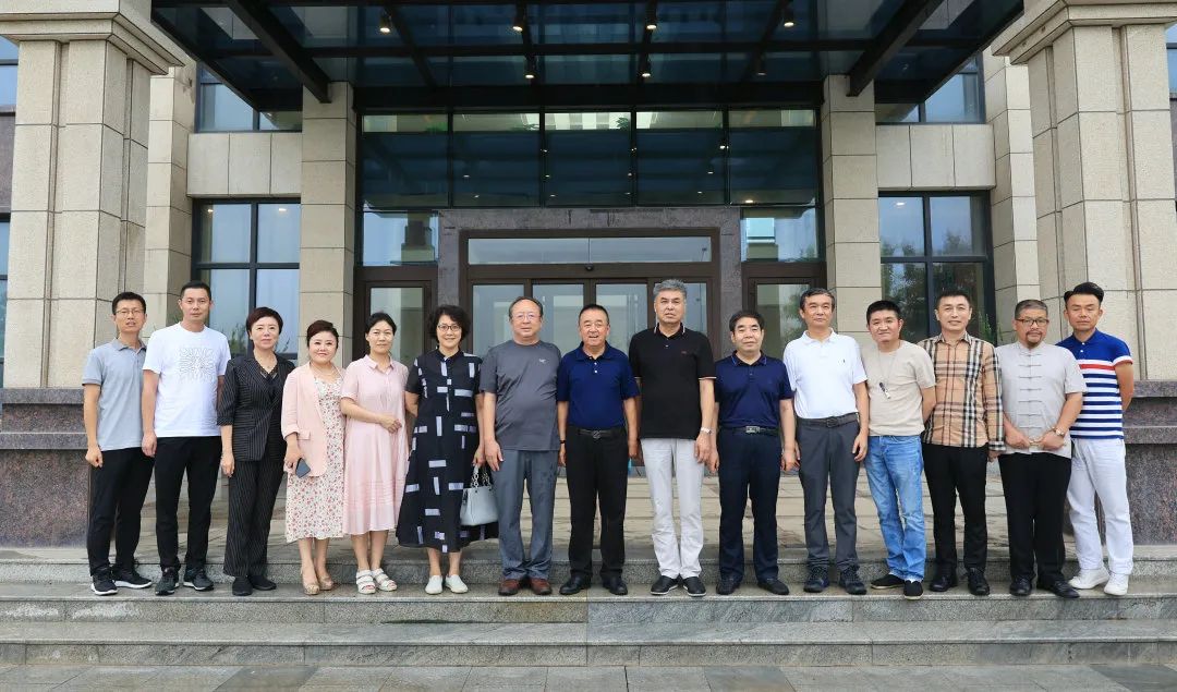 省政協(xié)考察團蒞臨基泰·上松苑調(diào)研指導